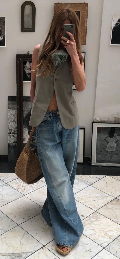 2024 Summer Street Style, Spring Outfits 2024 Street Style, 2024 Casual Outfits Women, Spring Summer Outfits 2024, Spring Street Style 2024, Street Fashion 2024, 2024 Street Style, Indigenous Fashion, Cooler Look