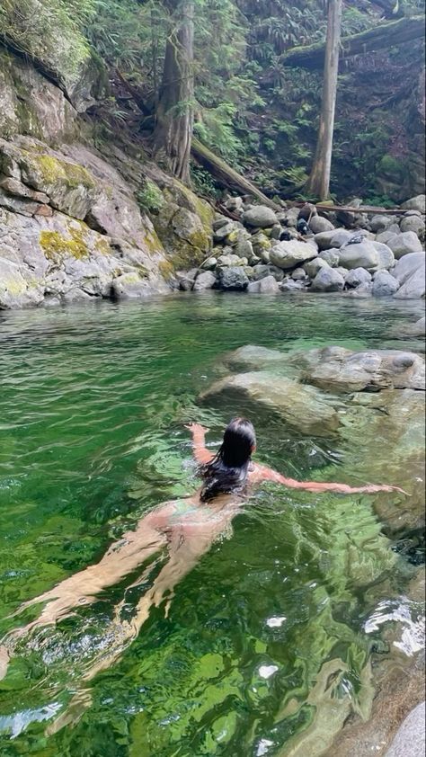 River Pics, Swimming Nature, River Aesthetic, River Pictures, Summer Picture Poses, Foto Poses, Beach Poses, Summer Photos, Summer Pictures