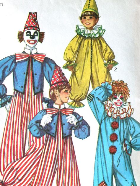 Vintage Clown Costume 1976 Simplicity Sewing Pattern 9051 Medium Adult. $6.00, via Etsy. Girl Clown Costume, Halloween Costume Patterns, Teenage Memories, Clown Costumes, Clown Suit, Pierrot Clown, Halloween Costumes 2016, Clown Halloween, Halloween Clown