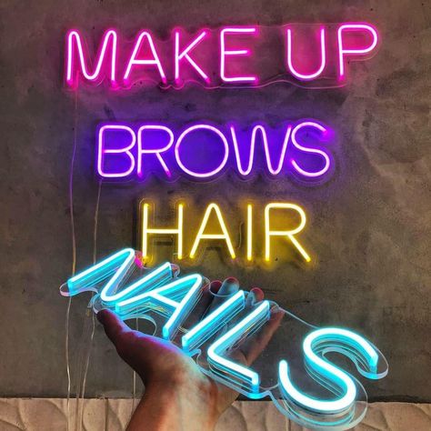 Makeup Salon Ideas, Nail Signs, Beauty Room Salon, Eyebrows Makeup, 29 Days, Logo Neon, Salon Nails, Salon Signs, Beauty Room Decor