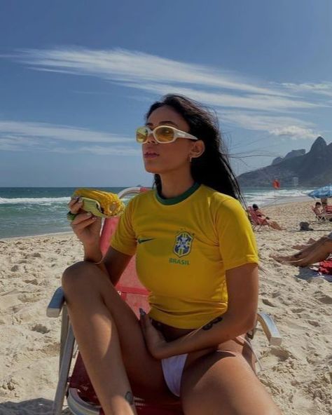 Rio Brazil Aesthetic, Brazilian Girl Style, Brazil Aesthetic Girl, Brasil Girl, Brazil Life, Brazil Aesthetic, Brazil Girls, Brazil Shirt, Brazil Culture