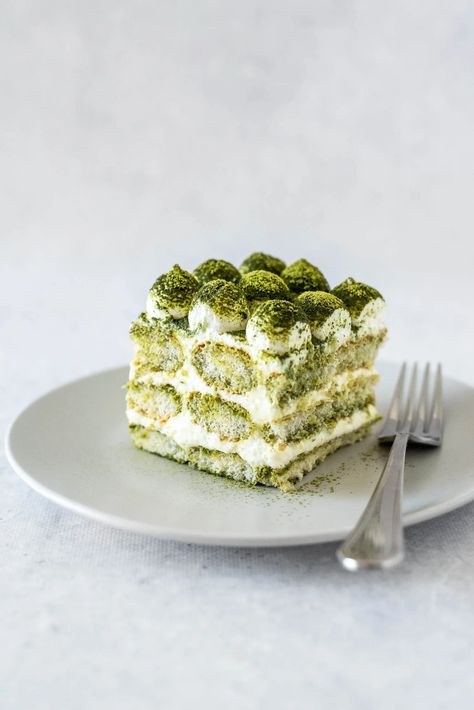 Matcha Tiramisu Recipe, Tiramisu Recept, Matcha Tiramisu, Matcha White Chocolate, Matcha Dessert, Matcha Chocolate, Matcha Recipe, Tiramisu Recipe, Easy No Bake