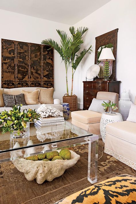 Chinoiserie living room