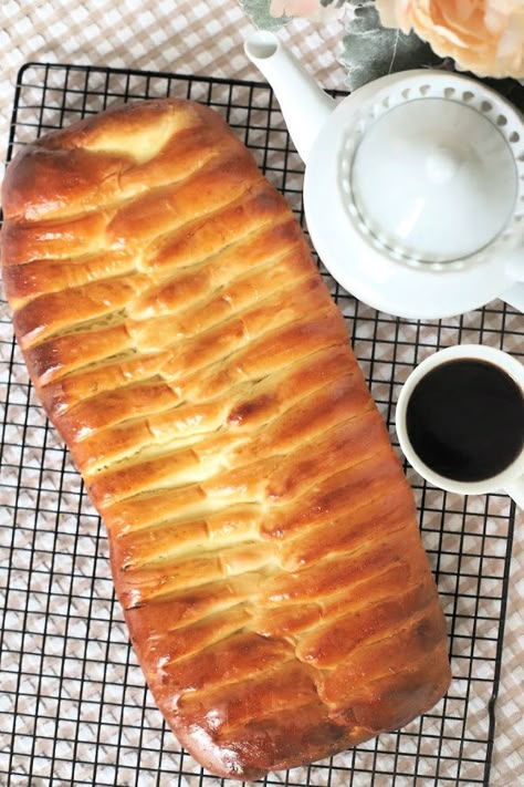 Cream Cheese Bread is a light and fluffy sweet bread with a sweetened cheese filling. Easy recipe for sweet yeast dough and a lovely breakfast Danish treat.