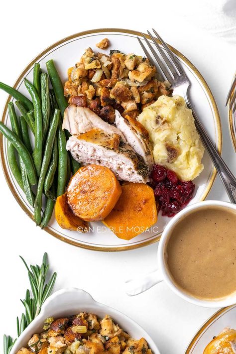 Typical Thanksgiving Dinner, Small Thanksgiving Dinner, Thanksgiving Dinner For Two, Small Thanksgiving, Homemade Stuffing, Thanksgiving Plates, Gluten Free Thanksgiving, Thanksgiving Dinner Menu, Sous Vide Recipes