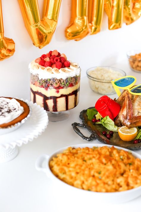 Throw a Friends-themed Friendsgiving! Themed Friendsgiving, Traditional English Trifle, 21st Birthday Party Themes, Outdoor Party Foods, English Trifle, 80th Birthday Party Decorations, Friendsgiving Dinner Party, Thanksgiving Planning, Backyard Dinner Party