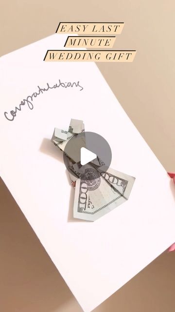 Valentina Balance on Instagram: "Easy last minute wedding card #giftideas" Wedding Money Origami, Money For Wedding Gift, Money Packing Ideas For Wedding, Wedding Gift Card Ideas, Money Gift Ideas Wedding, Wedding Money Gift Ideas, Oragami Money, Money Dress, Wedding Gift Money