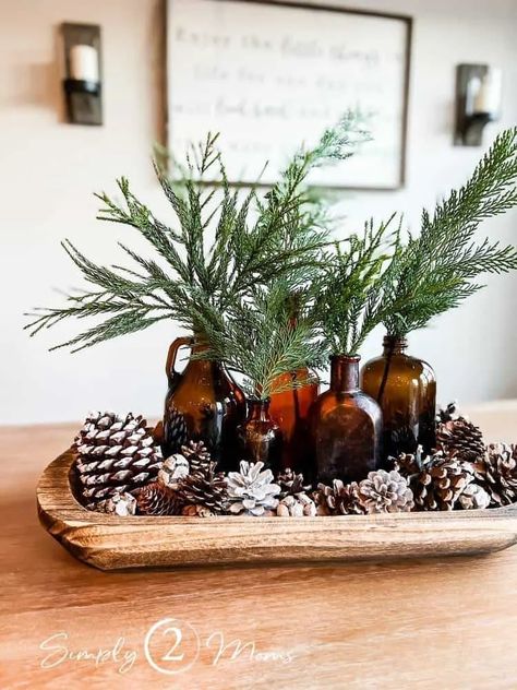 Winter Decor Centerpiece, Winter Aesthetic Decor, Natural Home Design Interior, Natural Woodsy Christmas Decor, Natural Winter Decor Diy, Easy Diy Winter Decor, Winter Cottagecore Decor, Rustic Christmas Living Room Decor, Woodland Winter Decor