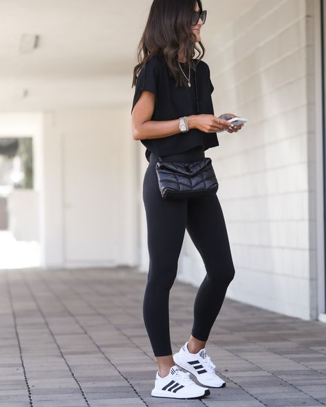 Legging Tshirt Outfit, Sporty Leggings Outfit, Outfits Leggins, Legging Outfit, Leggings Outfit Summer, Leggings Outfit Casual, Look Legging, Leather Legging, Black Leggings Outfit