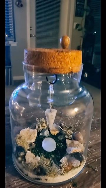 Spirit Pendulum Jar, Pendulum In A Jar, Witchy Arts And Crafts, Diy Pendulum How To Make, Witchy Crafts Diy Projects To Sell, Diy Witchy Crafts To Sell, Pendulum Storage, How To Make A Pendulum, Pendulum Bottle