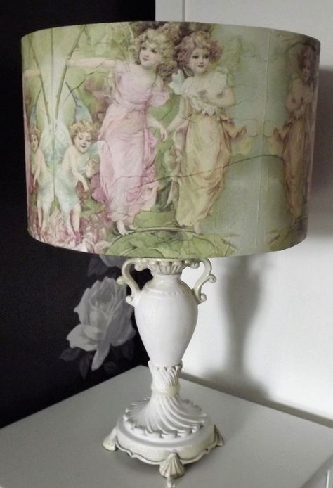 Decoupage Lampshade, Pink And Green Bedroom, Shabby Chic Lamp, Shabby Chic Lamp Shades, Lampshade Makeover, Chic Lamp, Shabby Chic Lamps, Green Bedroom, Shabby Chic Bedroom