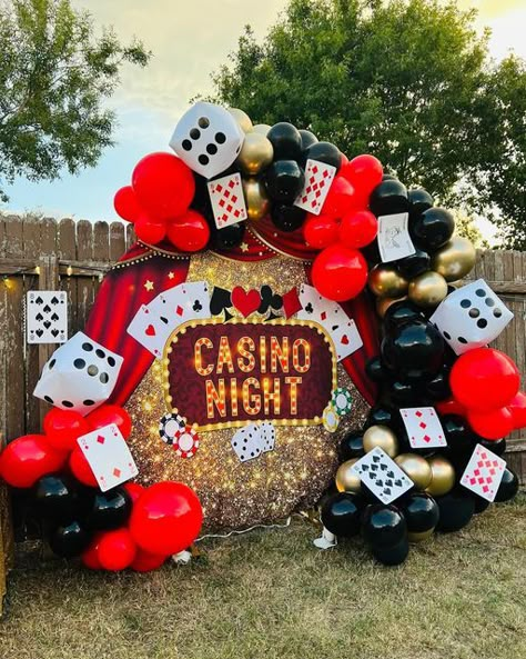 Casino Themed Photoshoot, Vegas Balloon Garland, Las Vegas Balloon Decor, Ace Birthday Theme, 50th Casino Birthday Ideas, Casino Theme Balloon Garland, Casino Homecoming Theme, Casino Theme Backdrop, Casino Theme 21st Birthday Party