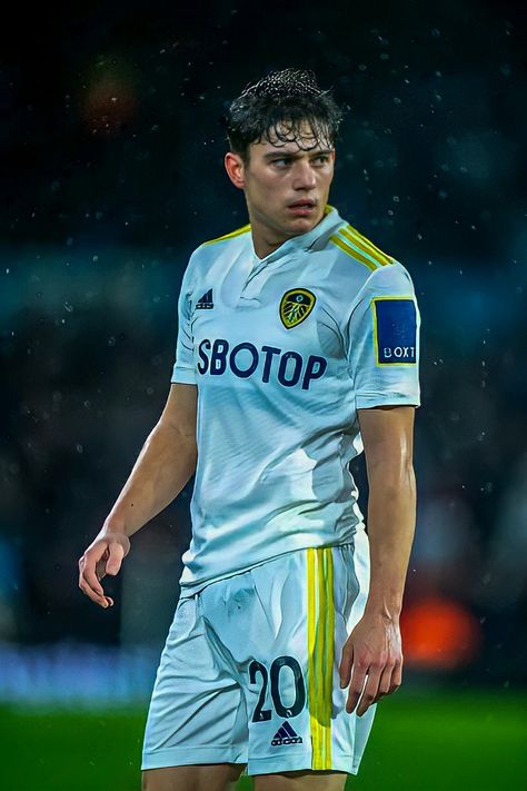 Leeds United Players, Leeds Football, Leeds United Wallpaper, Soccer Wallpapers, Leeds United Football, United Wallpaper, Leeds United Fc, Football Players Photos, Daniel James