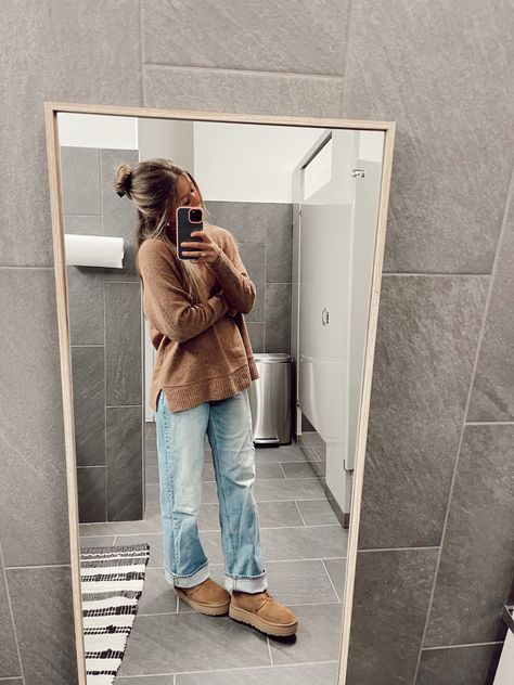 Tan Collared Shirt Outfit, Tan Sweater And Jeans Outfit, Ugg Loafers Outfit, Quater Zipper Outfit Woman, Ugh Neumel Platform Outfit, Ugg Tazz Outfit Fall, Outdoor Market Outfit, Winter Nice Outfits, Sherpa Converse Outfit