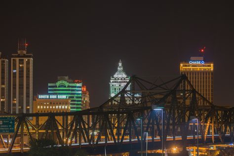 Peoria Illinois, City Skylines, Mein Style, Profile Pic, City Skyline, Travel Usa, Illinois, Cool Pictures, Bones