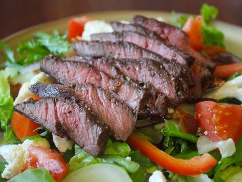 Foolproof Flat Iron Steaks Iron Steak Recipes, Flat Iron Steak Recipes, Burger Recipes Beef, Perfect Mashed Potatoes, Tabbouleh Salad, Flat Iron Steak, Steak Frites, Steak Salad, Apple Crisp Recipes