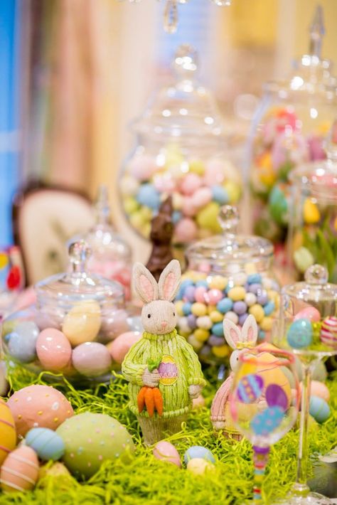 Brunch Decorations, Turtle Creek Lane, Turtle Creek, Vegan Brunch, Easter Table Settings, Easter Tablescapes, Easter Decorations Dollar Store, Decorations Table, Easter Inspiration