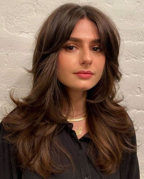 Round Face Haircuts Long, Round Face Haircuts Medium, Wavy Haircuts, Round Face Haircuts, Haircuts For Medium Hair, Work Hairstyles, Haircuts Straight Hair, Long Layered Hair, Haircuts For Long Hair