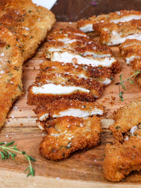 Crispy Parmesan Chicken Cutlets Crispy Parmesan Chicken Cutlets, Parmesan Breaded Chicken, Italian Crispy Chicken, Longhorn Recipes, Chicken Cutlet Sandwich, Crispy Chicken Parmesan Recipe, Crispy Parmesan Chicken, Crispy Chicken Cutlets, Sandwiches Chicken