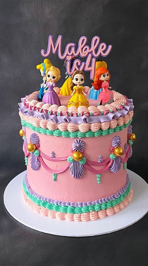 Disney Buttercream Cake, Disney Princess Cake Ideas Simple, Buttercream Princess Cake, Simple Princess Cake Ideas, Cake Ideas Princess, Small Princess Cake, Princess Buttercream Cake, Simple Princess Cake, Vintage Buttercream Cake