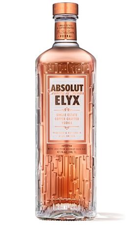 Luxury Vodka, Absolut Elyx, Whiskey Flask, Bottle Design Packaging, Premium Vodka, Alcohol Packaging, Absolut Vodka, Gin Bottles, Alcohol Bottles