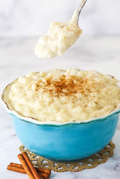 Homemade Rice Pudding, Old Fashioned Rice Pudding, Rice Pudding Recipes, Rice Pudding Recipe, Cheesecake Recipes Classic, Homemade Pudding, Refreshing Snacks, Homemade Frosting, Rice Pudding