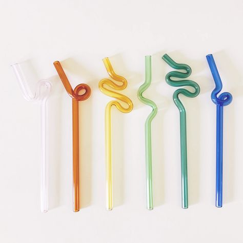 Glass silly straws! I mean, how fun are these?! Choose from pink, amber, yellow, green, teal, or blue; each color comes in the design shown only. Hand wash recommended. Big Little Gift Ideas, Silly Straws, Nestldown Wedding, Straw Design, Miscellaneous Items, Cute House, Glass Straws, Cute Room Decor, Dream House Decor