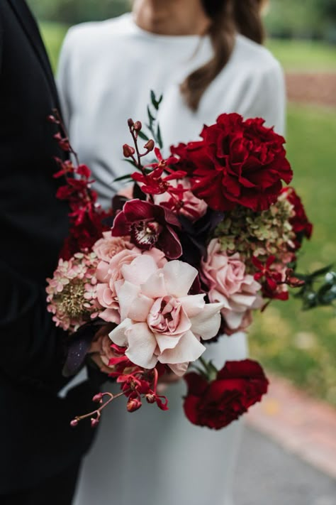 Red Bridal Bouquet, Alt Wedding, February Wedding, Red Wedding Flowers, Red Bouquet, Winter Bouquet, Arrangement Ideas, Wedding 2025, Bouquet Ideas