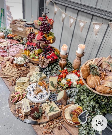 Grazing Table Engagement Party, Grazing Buffet Table, Charcuterie Graze Table, Grazing Table Ideas Wedding Reception Rustic, Sweet And Savoury Grazing Table, Buffet Grazing Table, Charcuterie Grazing Table Wedding, Wedding Food Pizza, Grazing Tables Parties