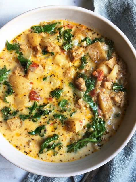 Vegetarian Zuppa Toscana, Veggie Entrees, Vegetable Ramen, Toscana Recipe, Veg Meals, Zuppa Toscana Soup, Tuscan Soup, Vegetarian Sausages, Toscana Soup