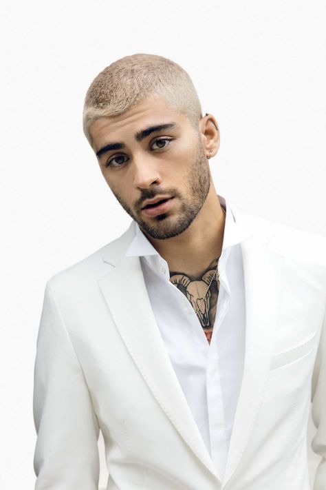 Zayn for British GQ Mens Wavy Haircuts, Zayn Malik Photoshoot, Mens Haircuts Straight Hair, Trendy Mens Hairstyles, Mens Medium Length Hairstyles, Zayn Malik Style, Gambar One Direction, Zayn Malik Photos, Zayn Malik Pics