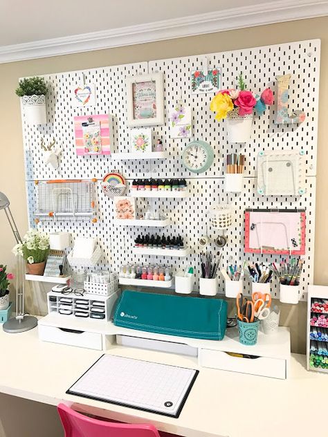 Craft Room Pegboard, Room Pegboard, Pegboard Craft Room, Skadis Pegboard, Craft Room Organisation, Ikea Pegboard, Pegboard Ideas, Ikea Skadis, Ikea Craft Room