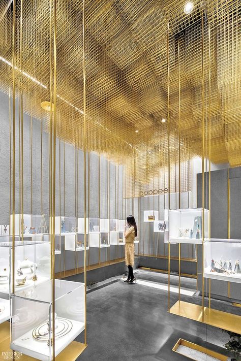 Luxury Retail Store, Jewelry Store Interior, Retail Store Interior Design, Retail Space Design, Jewelry Store Design, Jewellery Shop Design, Retail Interior Design, Retail Store Interior, Showroom Interior Design