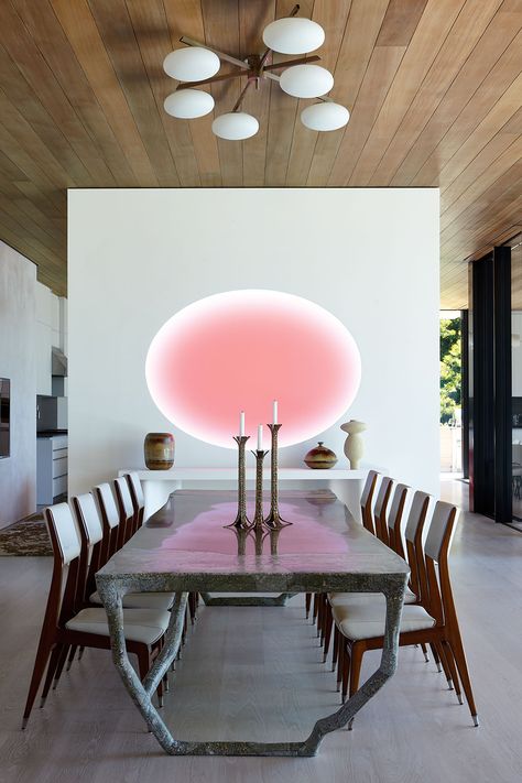 Three top design professionals join forces to create a dreamy vision in East Hampton. Los Angeles Home Aesthetic, Vincenzo De Cotiis, James Turrell, Gio Ponti, La Girl, Dream House Decor, Beach Hair, Architectural Digest, Interior Inspo