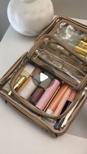 Ashlan on Instagram: "Packing pt.1🪐comment “shop” for links to my Amazon makeup bag + toiletries!   Pack my makeup bag with me for Europe!!! Pt. 1 out of 4 packing videos coming this week. 🤍🤍  #amazonmakeupbag #packwithmeeurope #packmymakeupbag #packwithme #packmymakeupbagwithme #packingasmr" Travel Packing Organization, Packing Toiletries, Packing Videos, Vacation Makeup, Amazon Makeup, Pack With Me, My Makeup Bag, Show Makeup, Packing Organizers