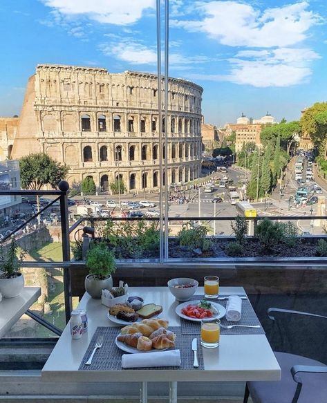 Living In Rome Aesthetic, Studying In Italy Aesthetic, Rome Aesthetic, Rome Photography, Where To Next, Italy Vibes, Rome Photo, Italian Aesthetic, Rome City