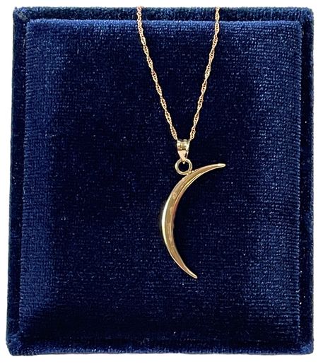 Luxury Victorian Crescent Jewelry, Vintage Adjustable Moon Necklace, Luxury Antique Crescent Jewelry, Vintage Moon Shaped Metal Necklace, Magical Pendant, Antique Moon-shaped Jewelry Gift, Celestial Style, Gold Crescent Moon, Crescent Moon Pendant