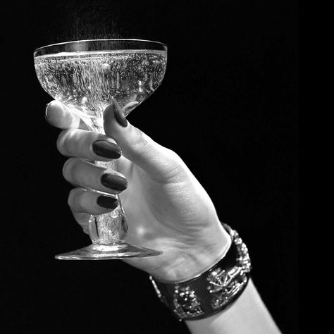 Alone at 37, I’m Learning to Love the ‘Worst-Case Scenario’ Hand Fotografie, 1950s Woman, Woman Hand, Glass Of Champagne, Champagne Toast, Metal Bracelet, The Masterpiece, Posters And Prints, Metal Bracelets