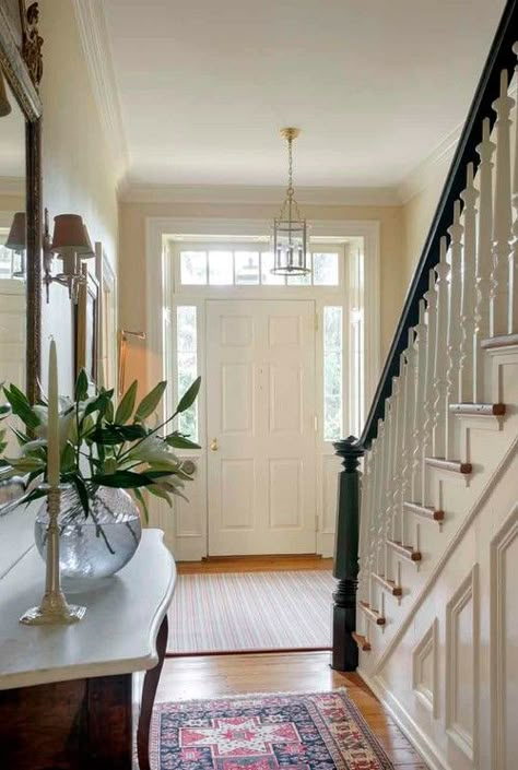 Traditional Entryway Colonial Entryway, Transitional Entry, Transitional Entryway, Traditional Foyer, Traditional Entryway, Center Hall Colonial, Elegant Entryway, Stone Farmhouse, Foyer Decorating