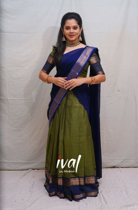 Pavadai Sattai, Half Sarees, Fashionable Saree Blouse Designs, Set Saree, Half Saree Designs, Organza Sarees, Silk Cotton Sarees, Ethnic Outfits, Silk Lehenga