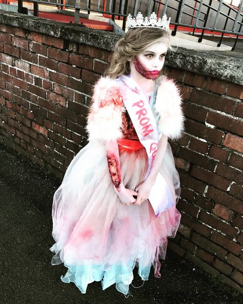 Zombie Bride Makeup Kids, Killer Bride Costume Halloween, Bride Costume Kids, Killer Bride Costume, Zombie Princess Costume, Zombie Bride Makeup, Girl Zombie Costume, Zombie Fancy Dress, Halloween Fancy Dress Kids