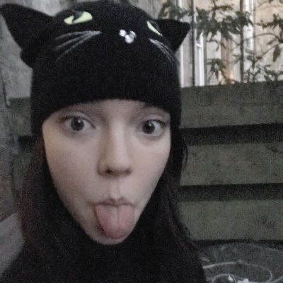 hourly anya taylor-joy on Twitter: "anya taylor-joy & cats <3… " Anya Joy, Gogo Tomago, Moda Aesthetic, Winona Ryder, Anya Taylor Joy, Avril Lavigne, Emma Roberts, Megan Fox, Fav Celebs