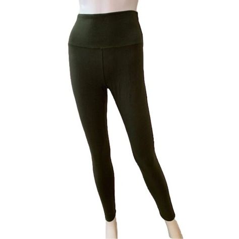 Nwt Aerie Offline Og Hi Rise Legging In Dark Green, Medium. It's Made From A Premium Blend Of Cotton, Polyester, And Elastane, Offering Superior Comfort And Flexibility. Brand: Aerie Color: Green, Olive, Hunter Green, Army Green Size: Medium Material: Cotton, Polyester, Elastane Size: Womens M Features: All Season Machine Wash Measurements: Waist 11 In Rise 12 In Inseam 27 In Hips 15 In Condition: New With Tags Please Check Measurements Before Ordering Feel Free To Ask Any Questions Below And I Short Legging, Aerie Offline, Dark Green Color, High Rise Shorts, Short Leggings, Army Green, Green Color, Dark Green, Pant Jumpsuit