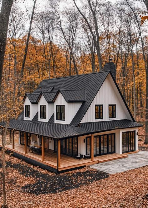 Barndominium In The Woods, Barndo Cottage, Western House Outside, Budget Friendly Barndominium, Shouse Barndominium Interior, Guest House Ideas Interior, White House Black Accents, Home Styles Exterior Types, Building Dream Home