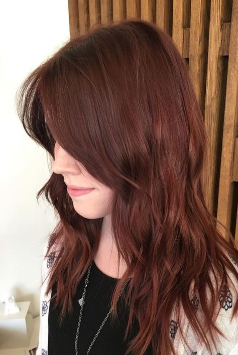 Deep Auburn Hair, Dark Auburn Hair, Hair Color Mahogany, Red Ombre Hair, Hair Color Auburn, Wedding Hair Down, Ombre Hair Color, Auburn Hair, Red Hair Color