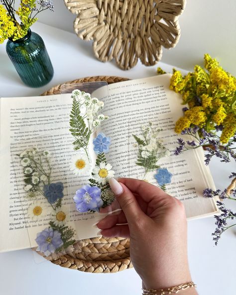 Pressed flower candles