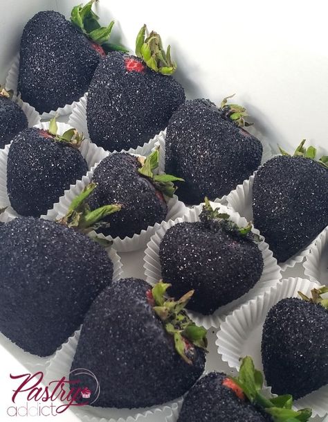 Strawberries dipped in black chocolate and covered with black sanding sugar. Call or email us to book your dream dessert today! #chocolateberries #chocolatestrawberries #chocolatecoveredstrawberries #desserttables #treattableideas #desserttableideas #dinnerpartyideas #dinnerpartydesserts #dessertplatters Festa All Black, 30th Birthday Party Themes, Dream Dessert, 30th Bday Party, 30th Birthday Themes, 30th Birthday Bash, Sanding Sugar, 30th Party, Black Chocolate