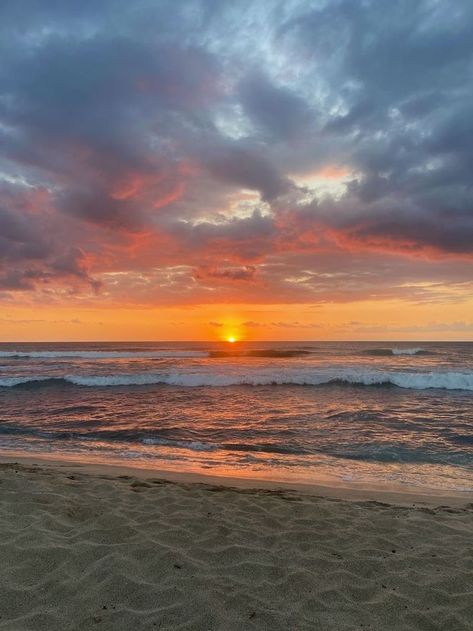 Sunset In Hawaii, Kona Beaches, Hawaii Kona, Kona Hawaii, Tropical Travel, Hawaii Beach, Beach Tropical, Maui Hawaii, Sweet Life