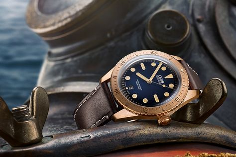 Carl Brashear, Tudor Black Bay Bronze, Panerai Luminor Submersible, Oris Watches, Diving Helmet, Swiss Army Watches, Tudor Black Bay, Dive Watches, Us Navy