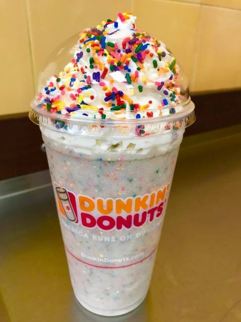 Dunkin’ Donuts Secret Menu: 12 Hidden Menu Items & Counting Dunkin Donuts Coffee Drinks, Resep Starbuck, Minuman Starbucks, Donuts Birthday, Donut Birthday Cake, Dunkin Donut, Dunkin Donuts Iced Coffee, Resep Smoothie, Secret Starbucks Drinks